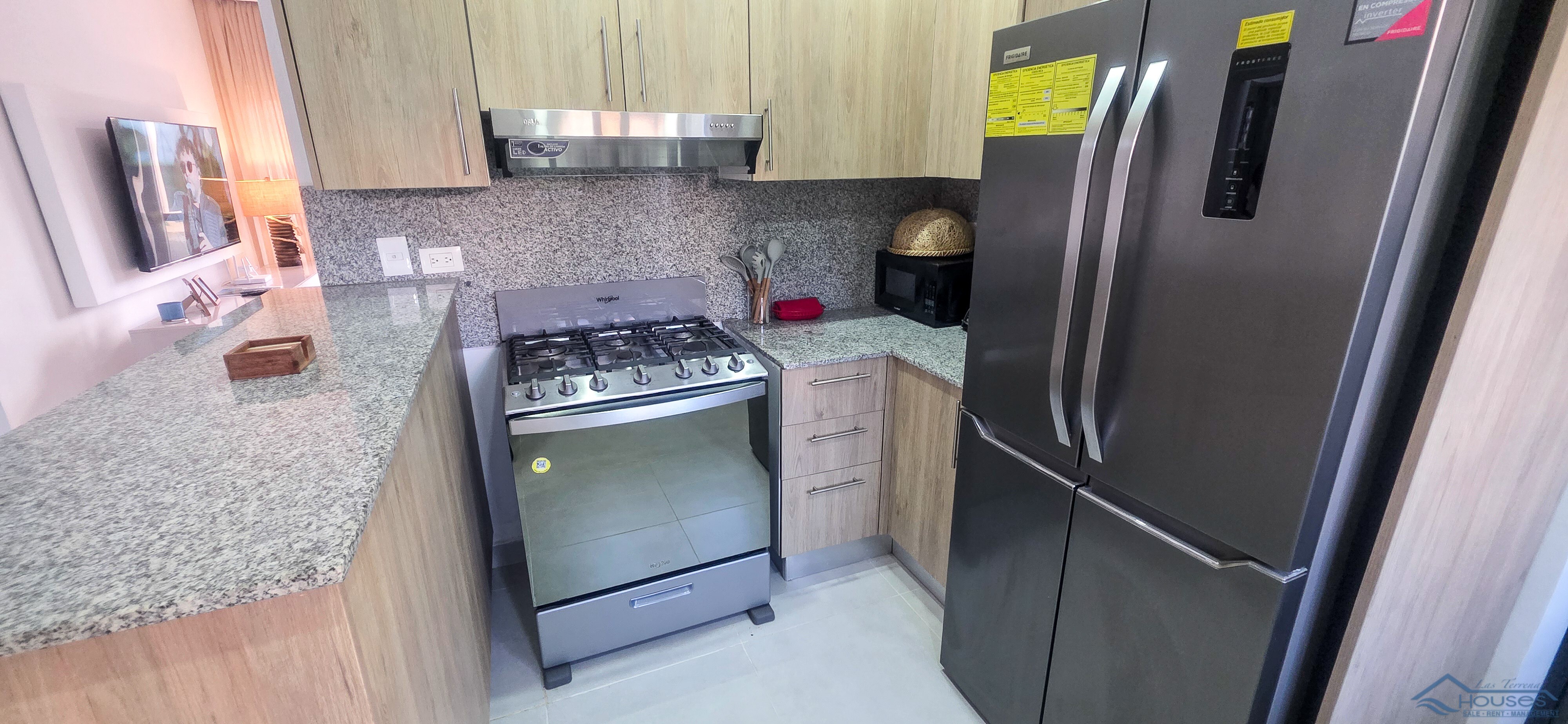 Luxury 2-BR Condo with Private Jacuzzi for Sale - Residencia Armonia