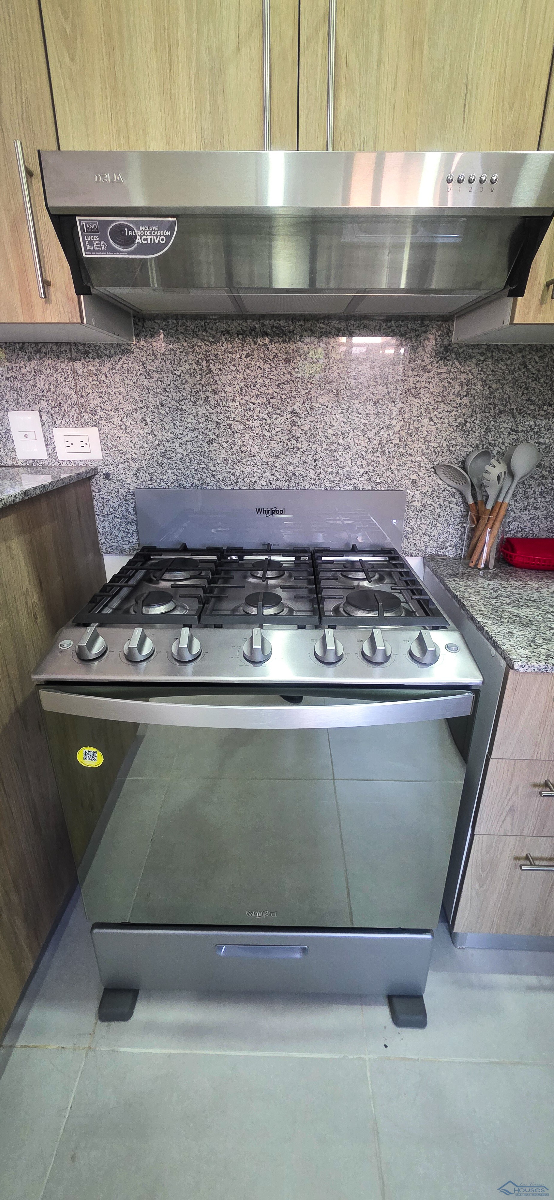 Luxury 2-BR Condo with Private Jacuzzi for Sale - Residencia Armonia