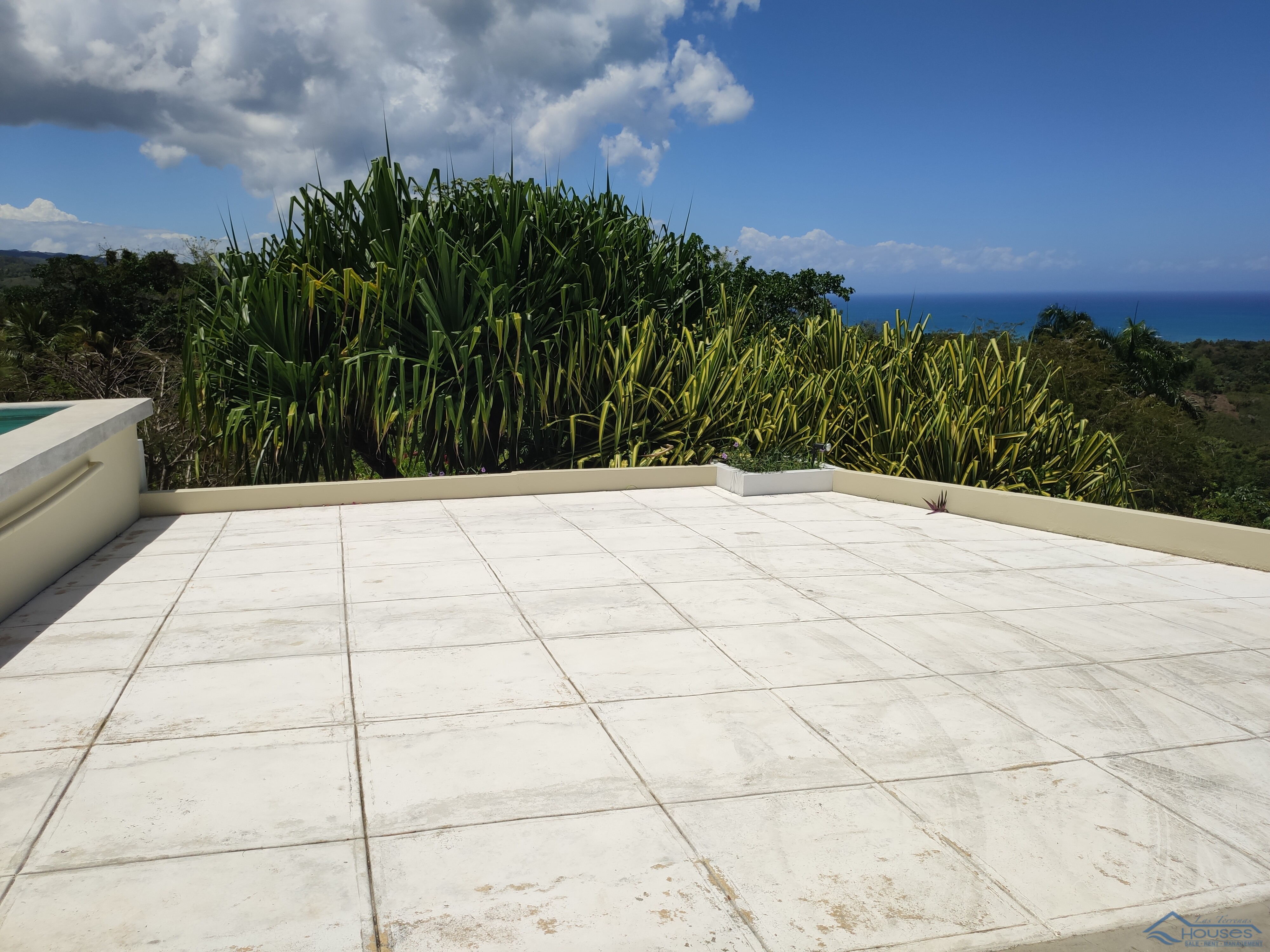 Tropical Retreat with Panoramic Ocean Views in La Jagua, Las Terrenas: A Unique Resale Opportunity
