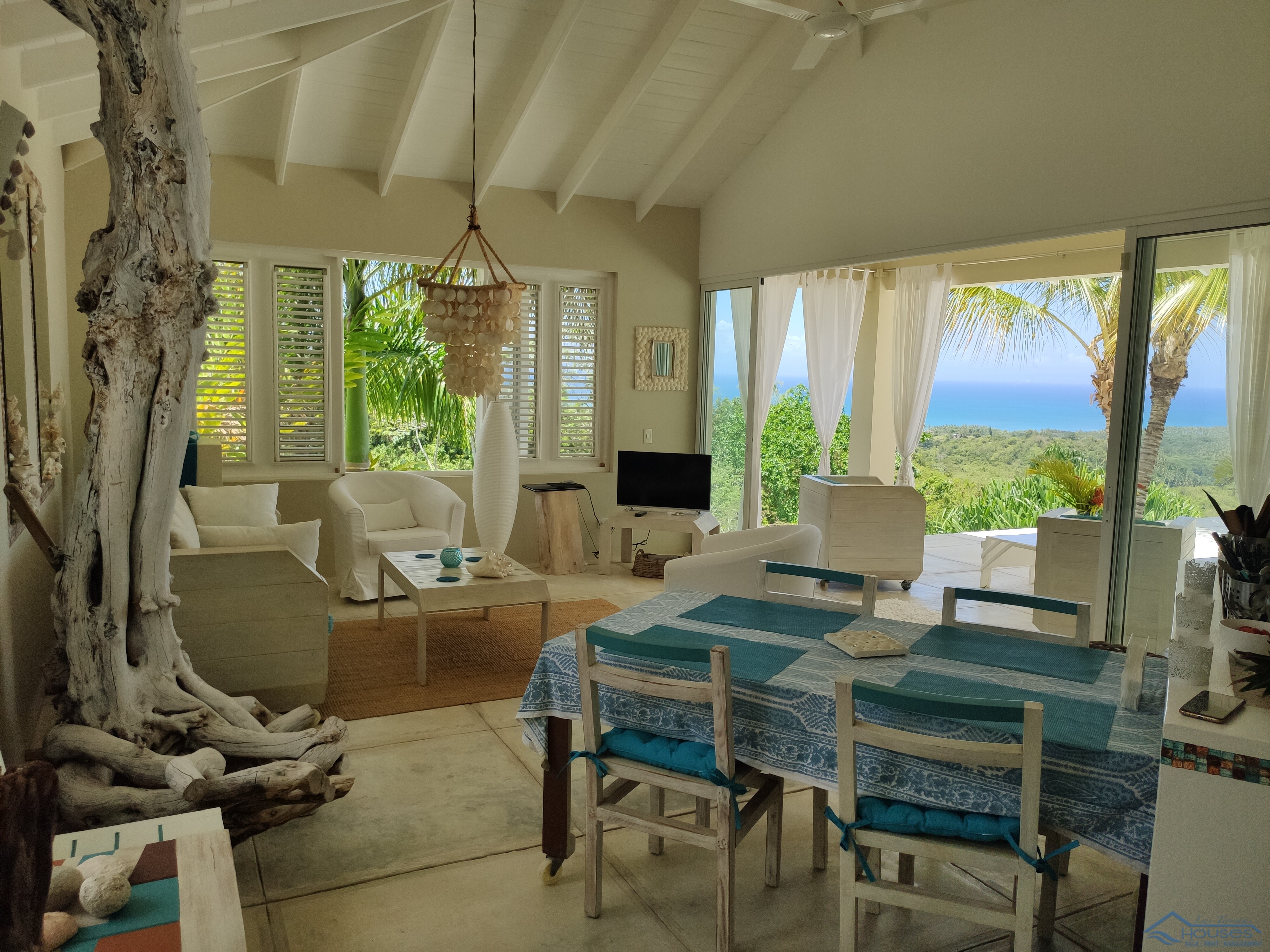 Tropical Retreat with Panoramic Ocean Views in La Jagua, Las Terrenas: A Unique Resale Opportunity