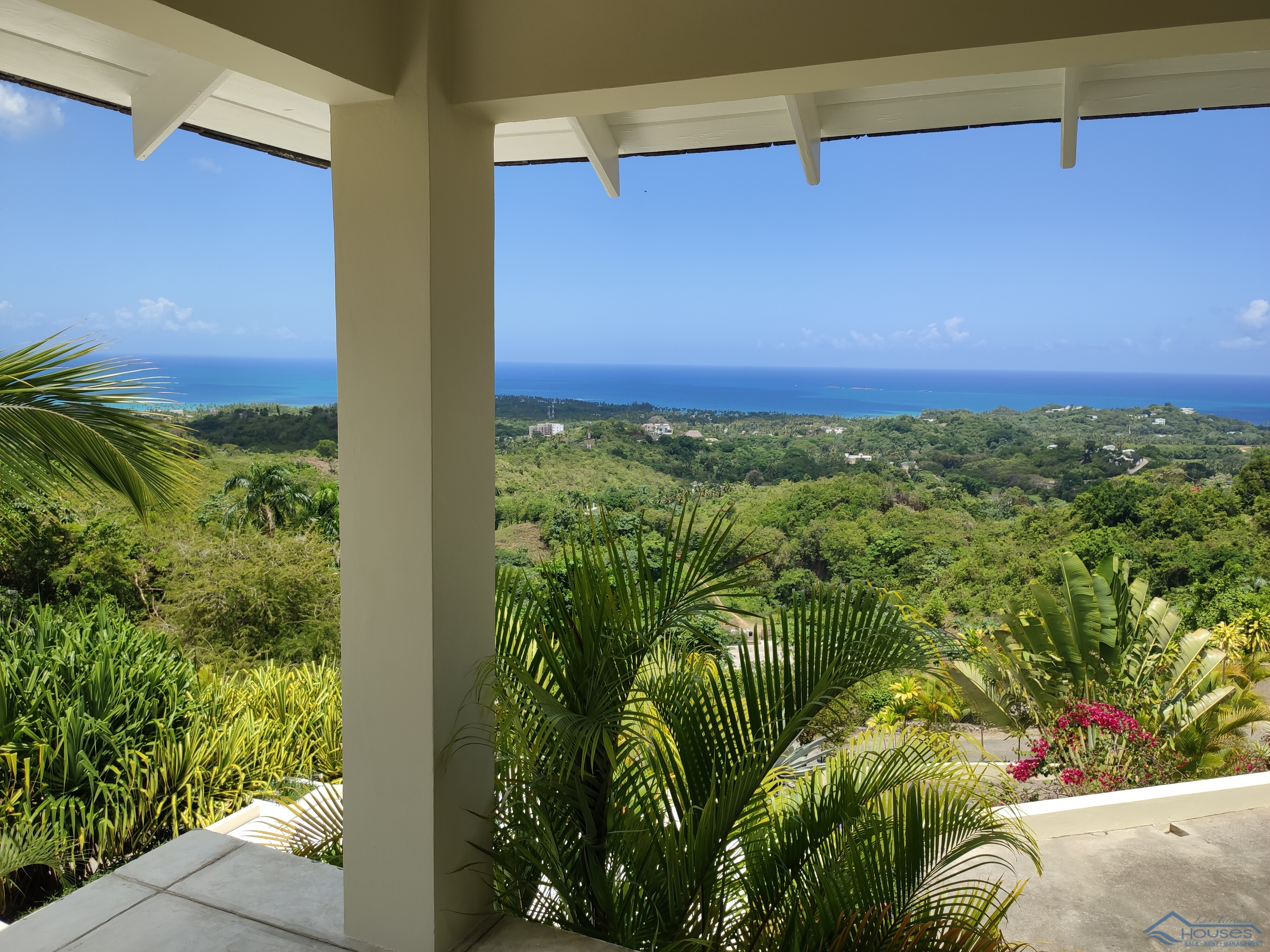 Tropical Retreat with Panoramic Ocean Views in La Jagua, Las Terrenas: A Unique Resale Opportunity