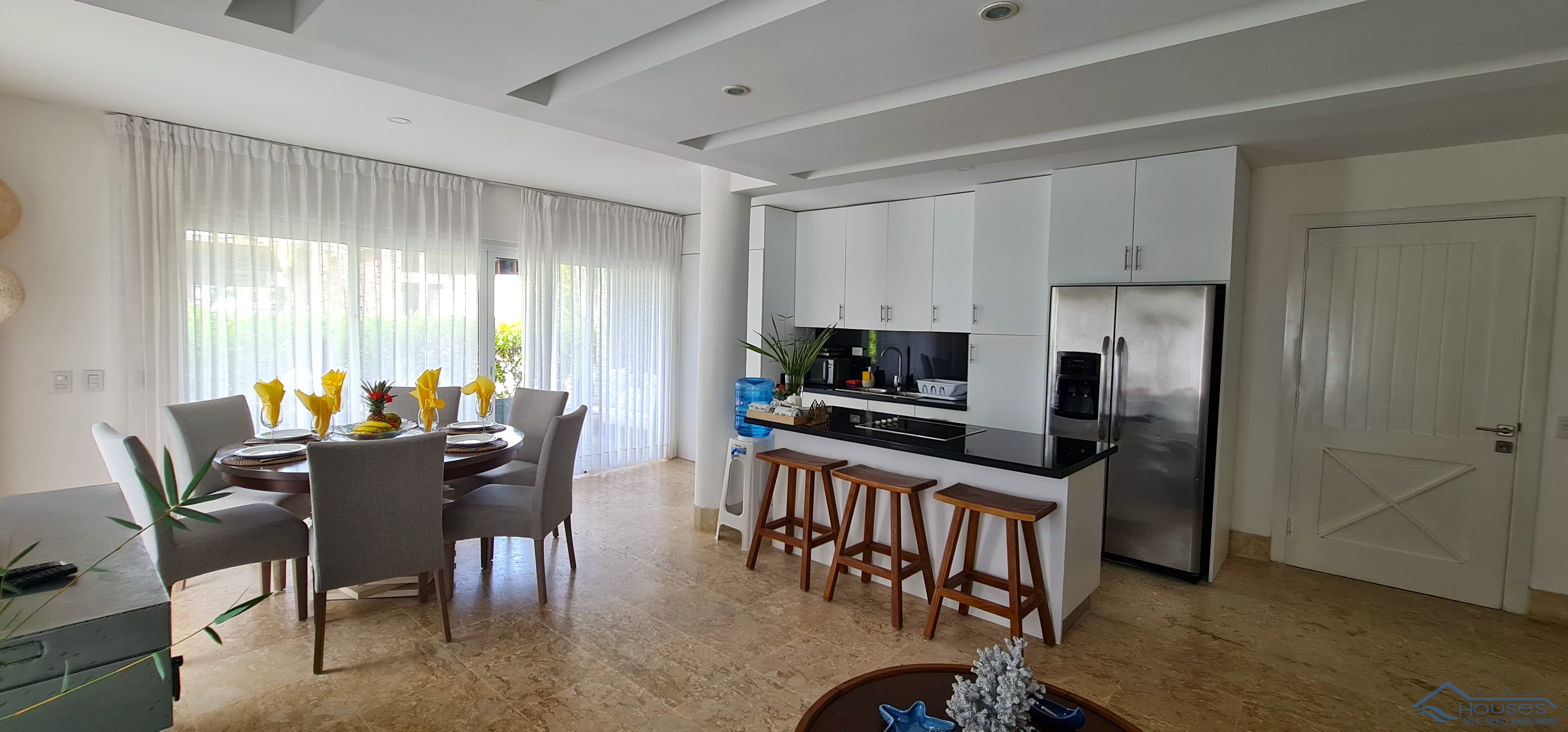 VIP OPPORTUNITY AT COSÓN BAY