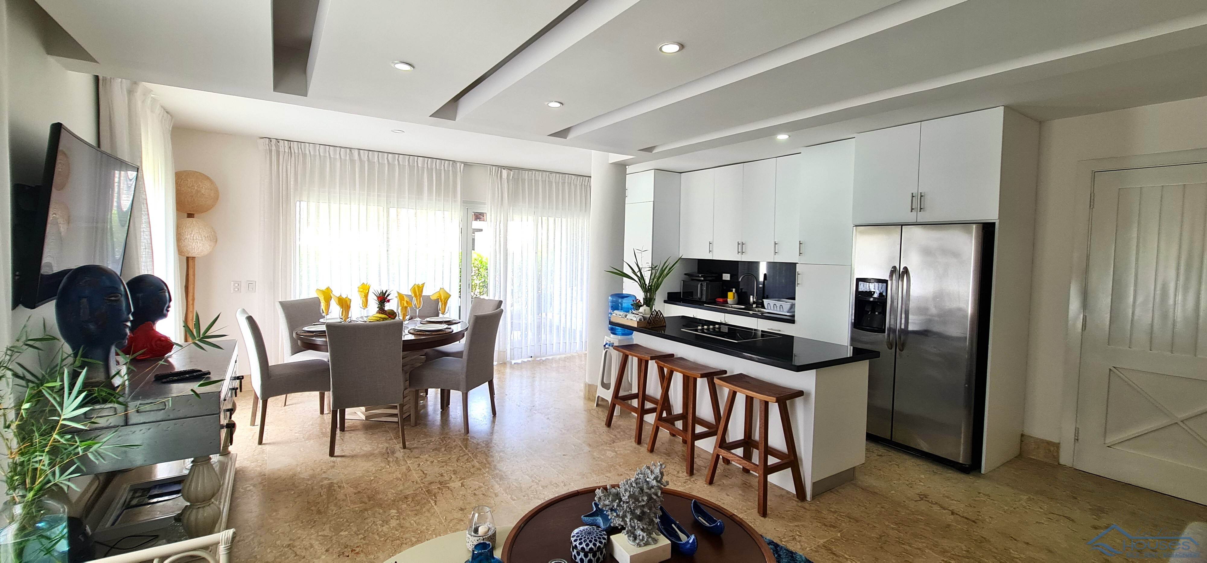 VIP OPPORTUNITY AT COSÓN BAY