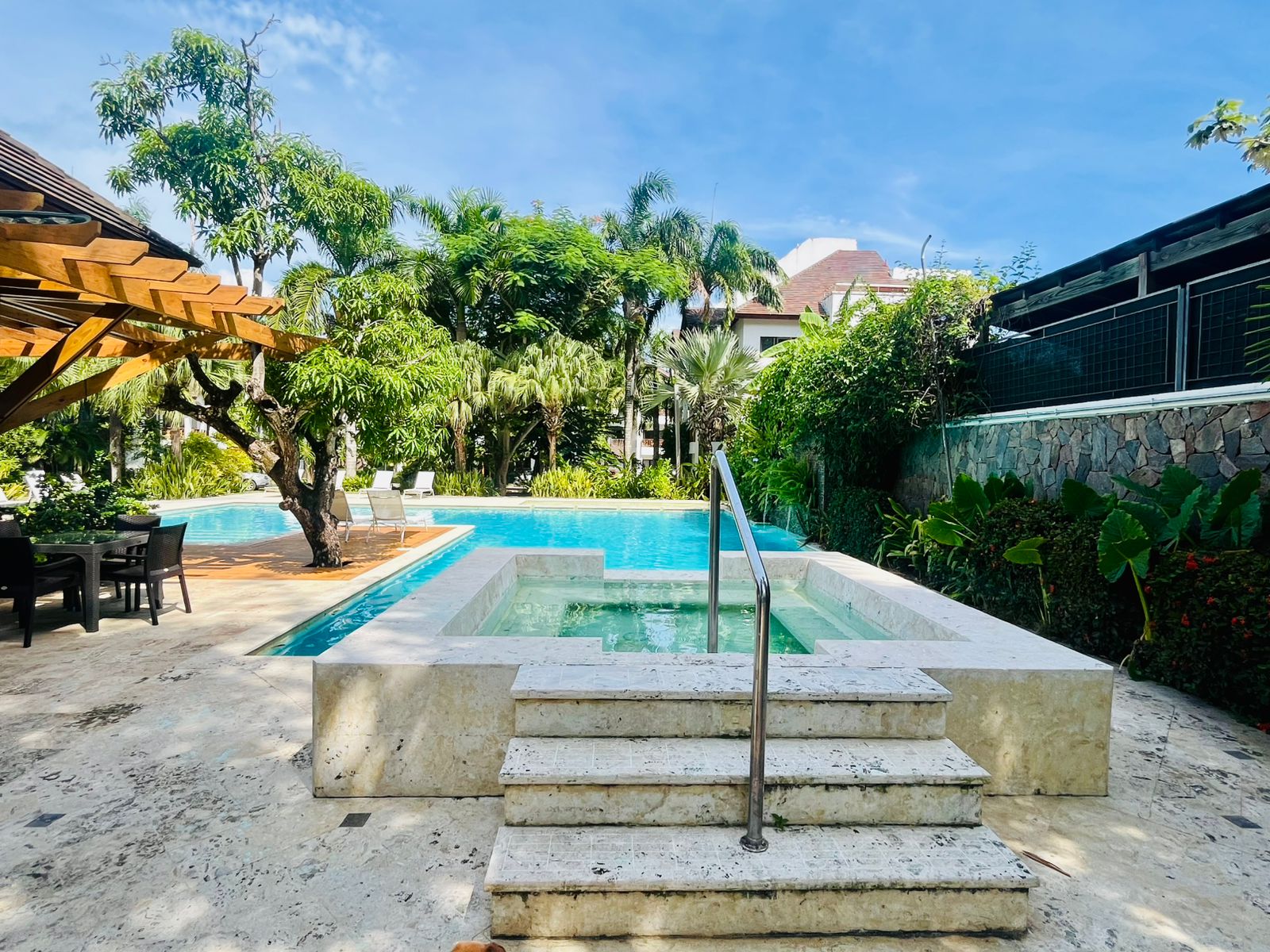 MONSERRAT I, ONE BEDROOM CONDO