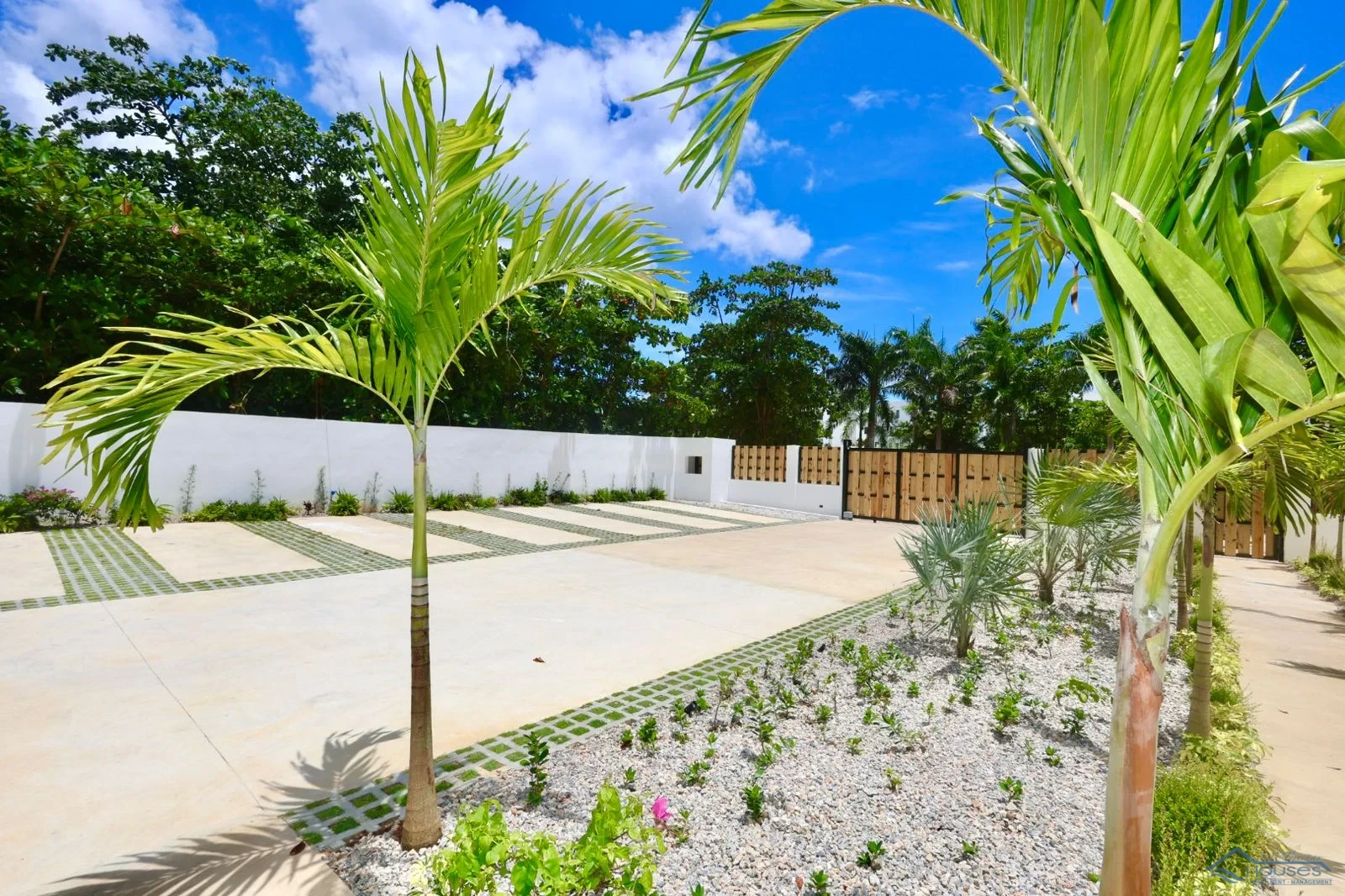Palmares I | Apartments for Sale in Punta Popy Las Terrenas
