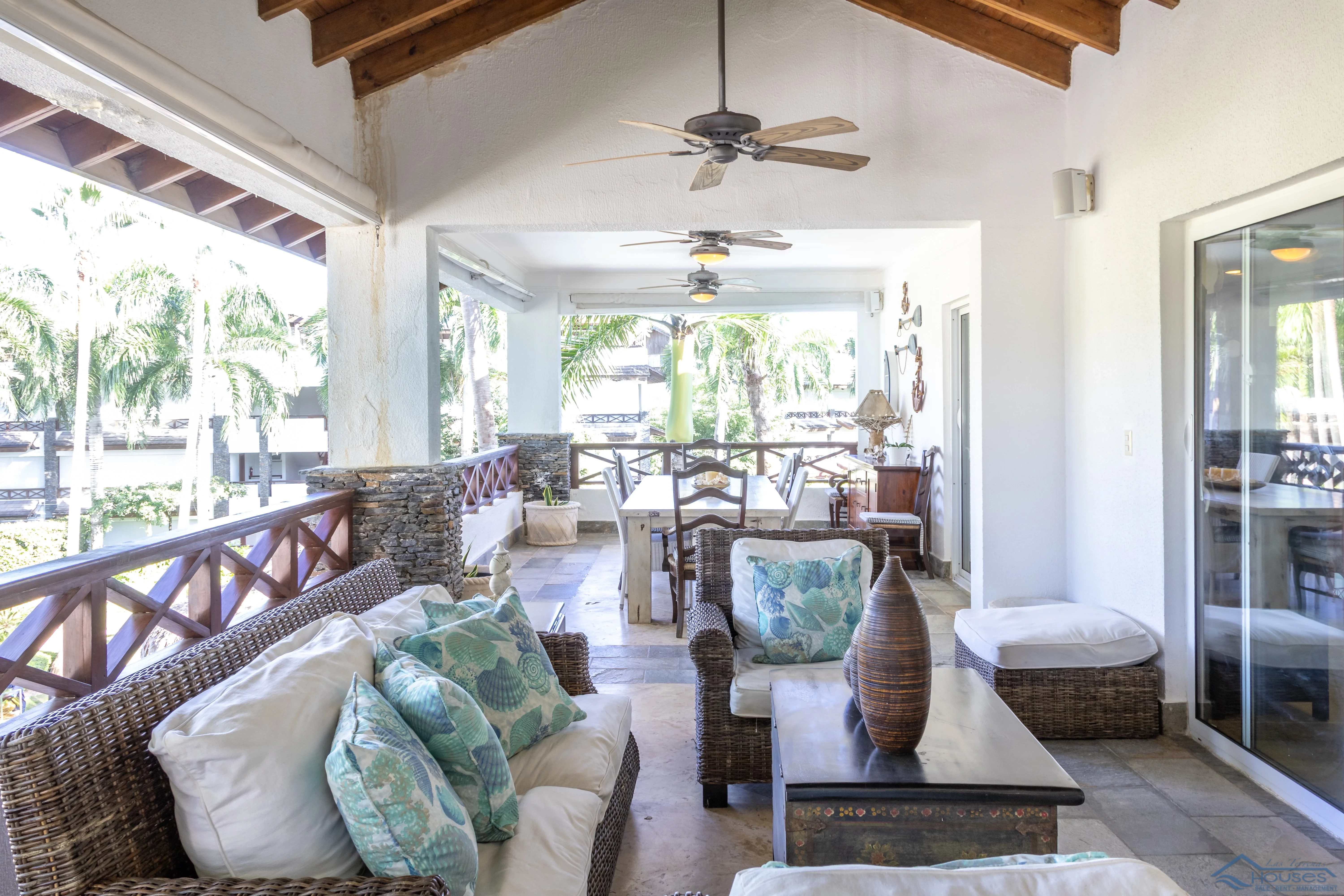 Luxury 3-Bedroom Penthouse for Sale in Balcones del Atlántico, El Portillo