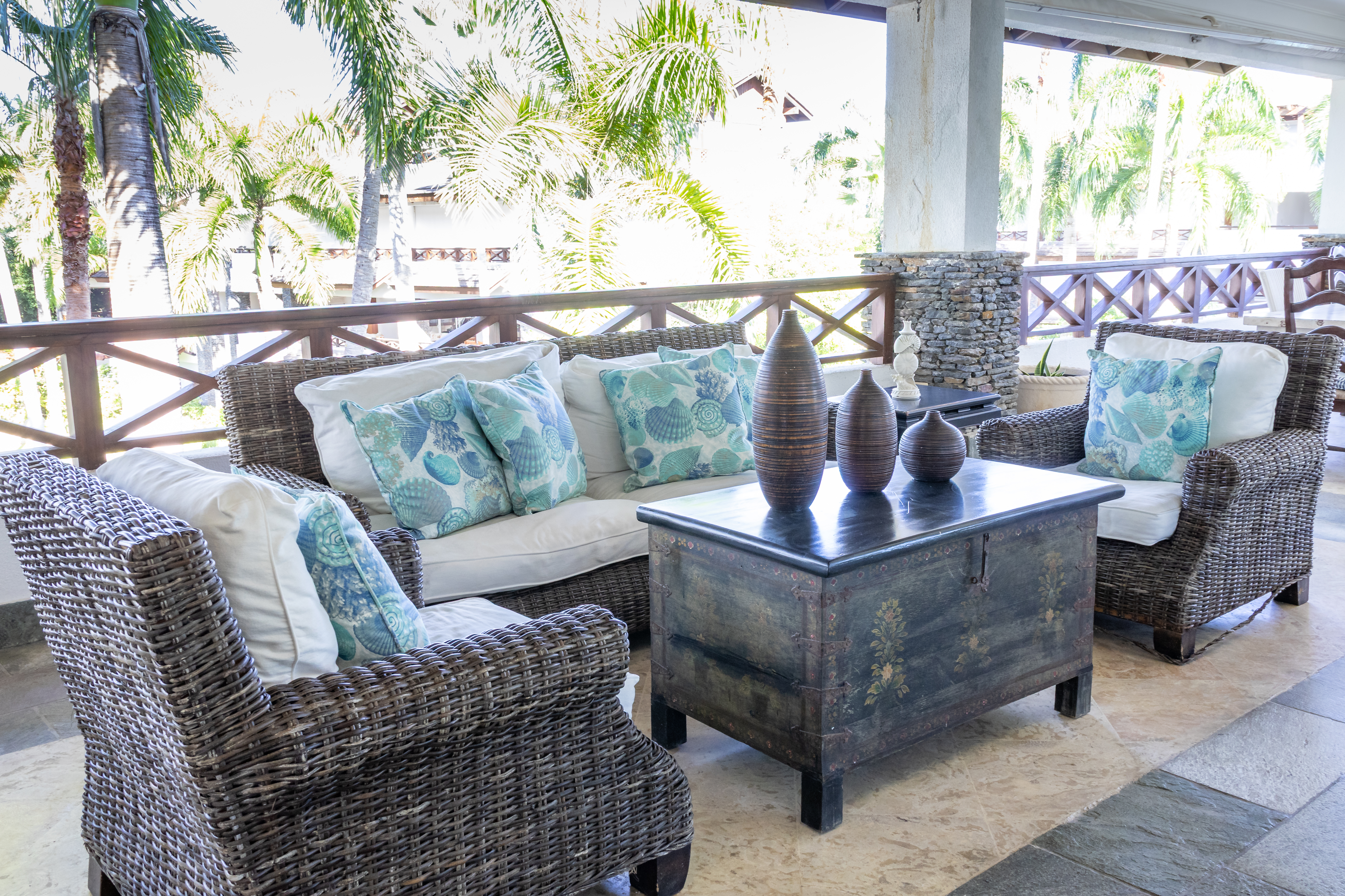 PENTHOUSES BALCONES