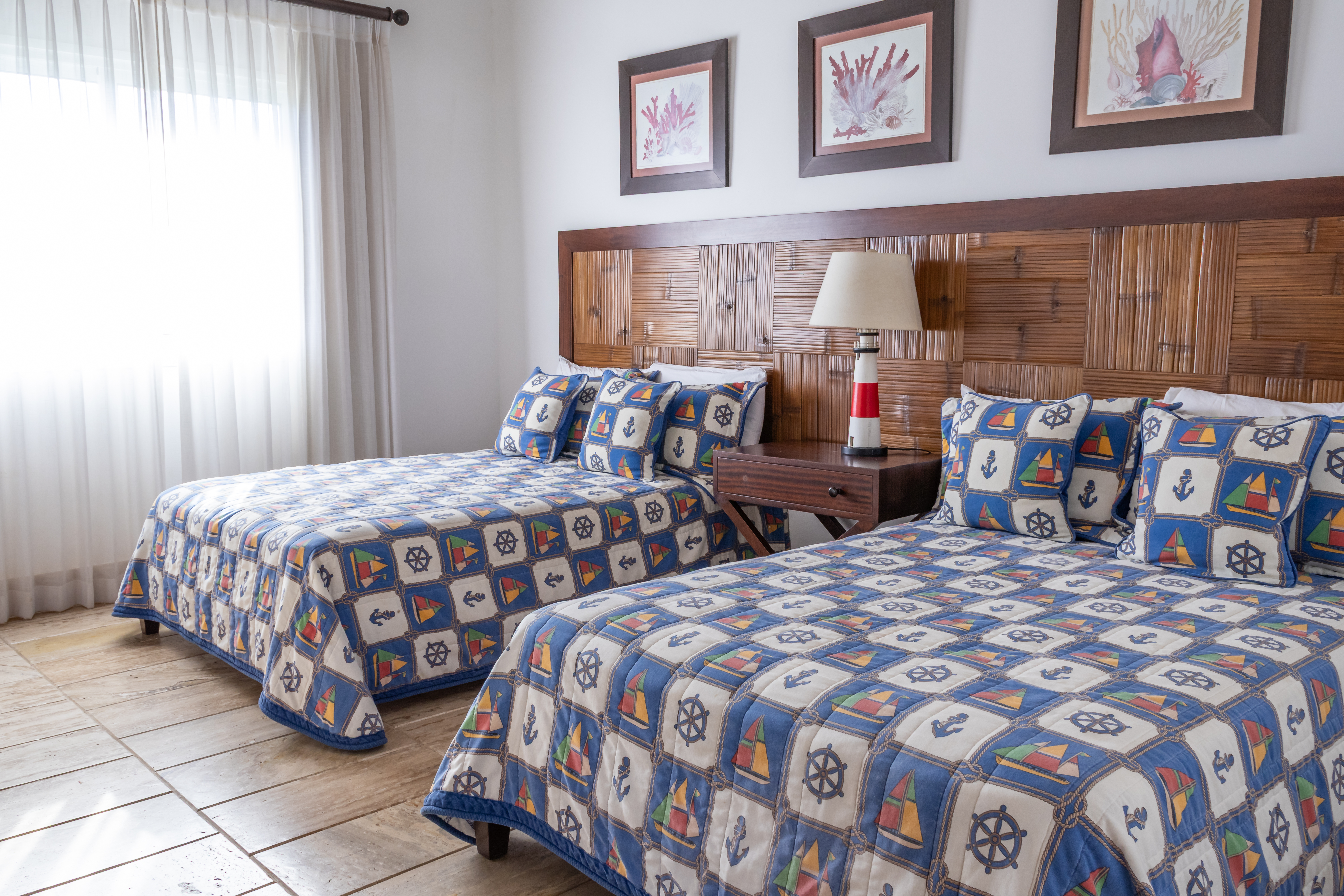 PENTHOUSES BALCONES