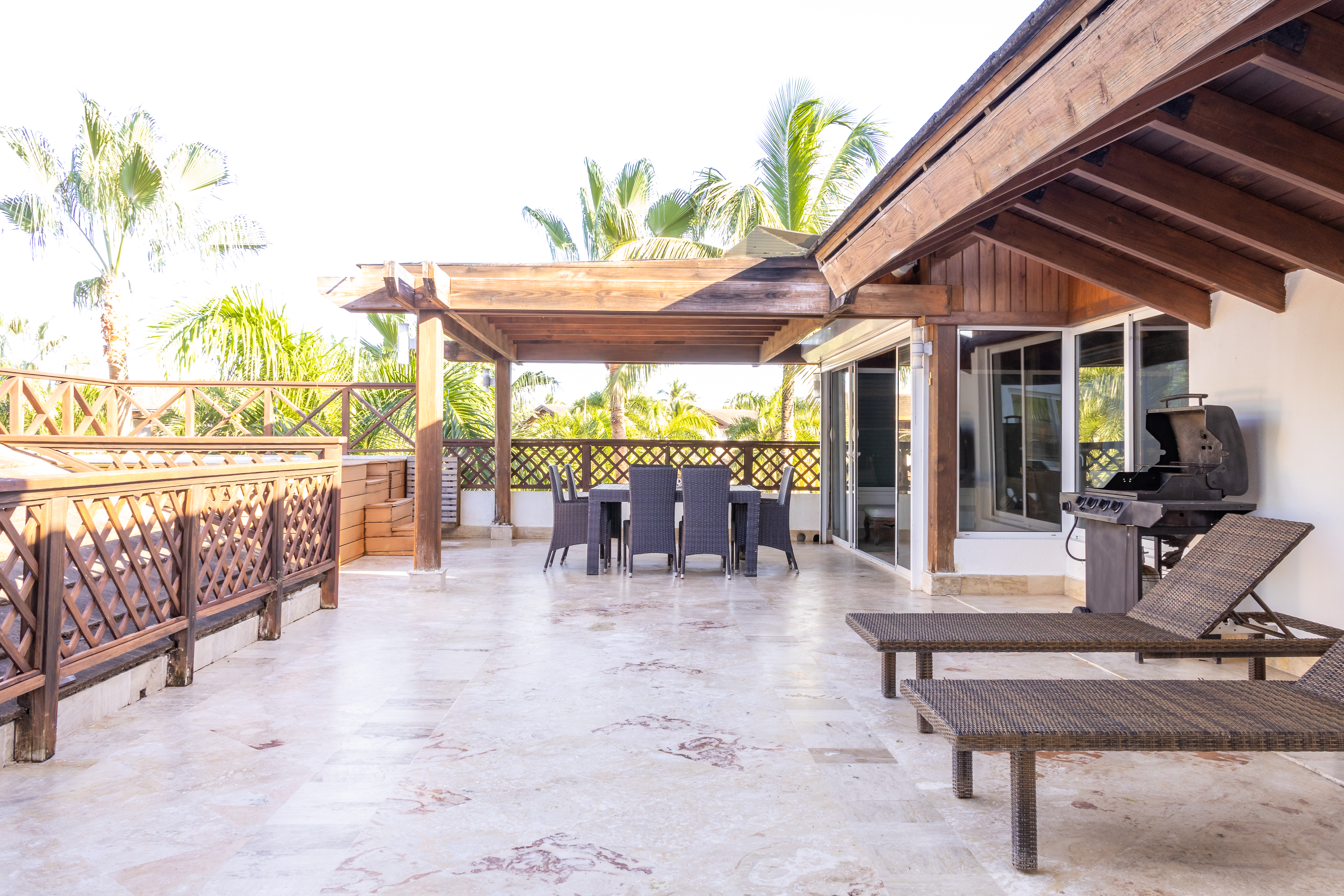 PENTHOUSES BALCONES