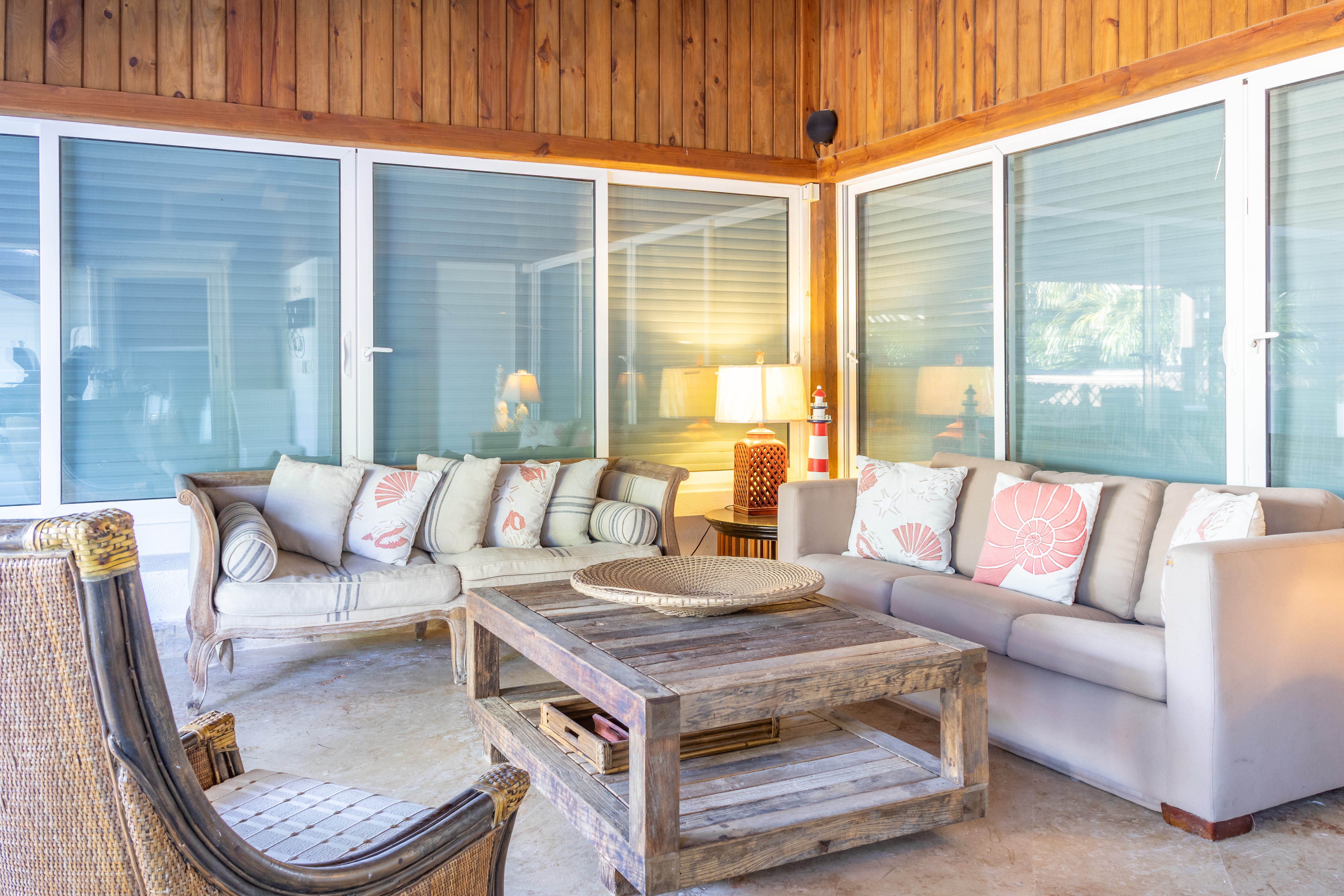 PENTHOUSES BALCONES