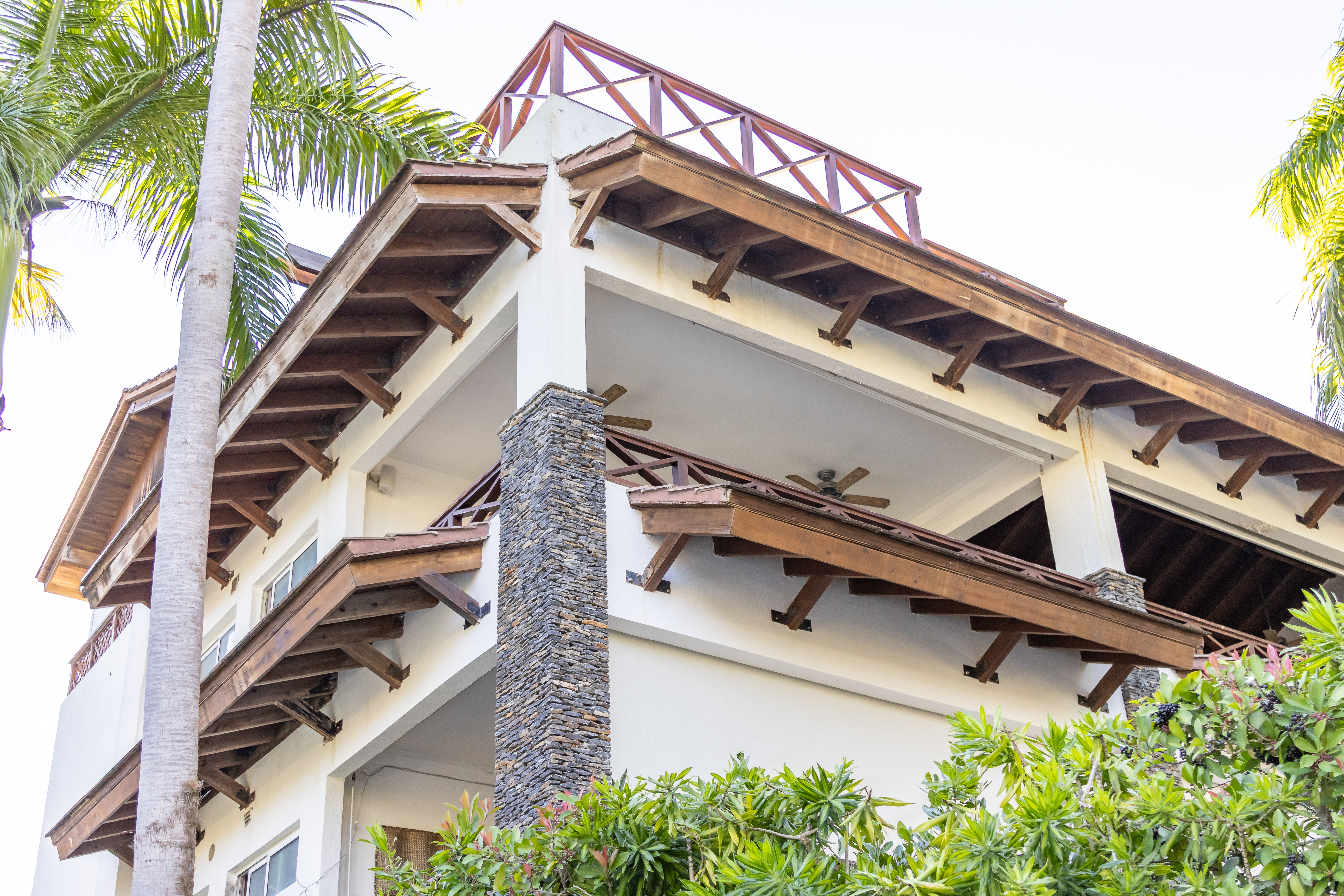 PENTHOUSES BALCONES