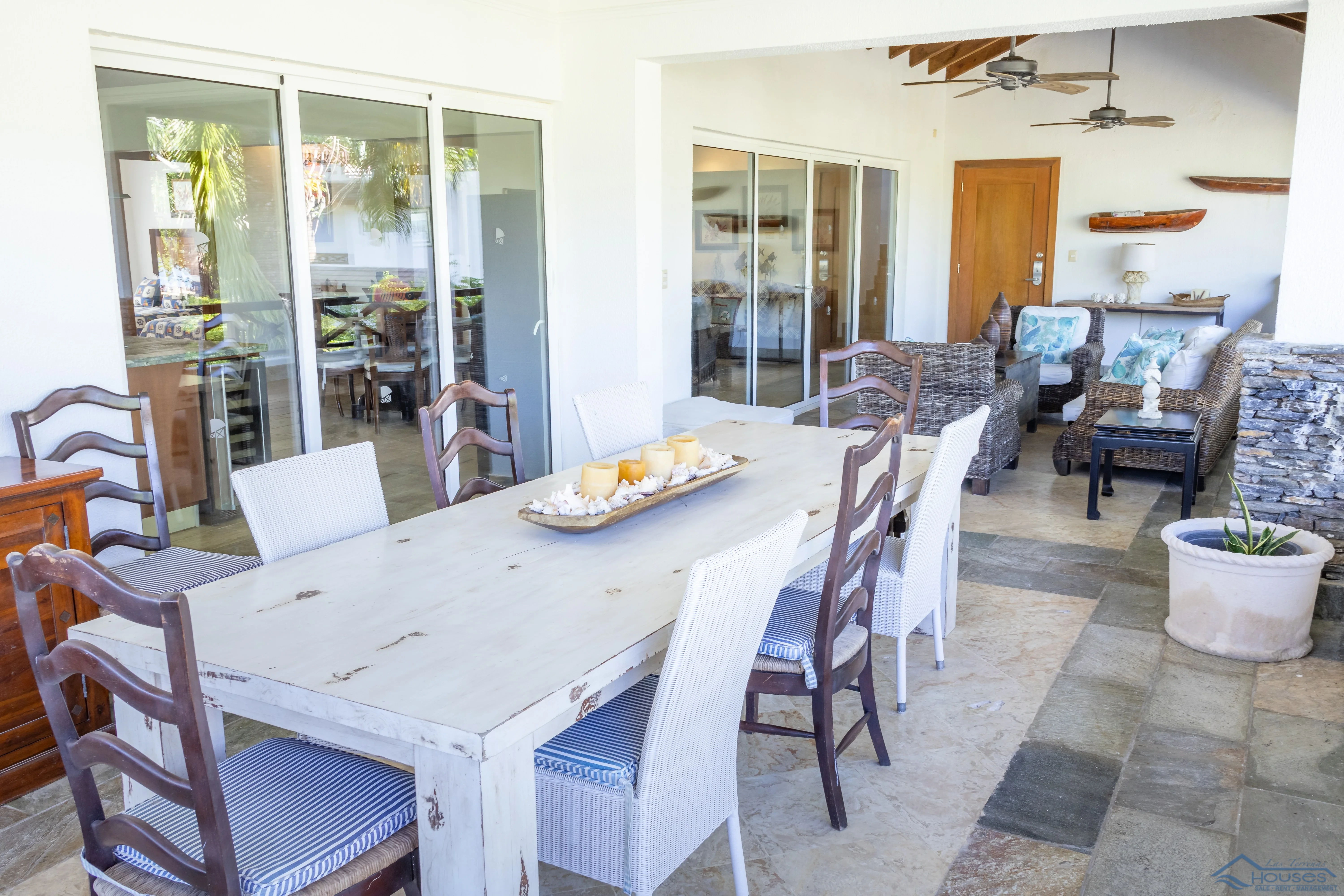 Luxury 3-Bedroom Penthouse for Sale in Balcones del Atlántico, El Portillo