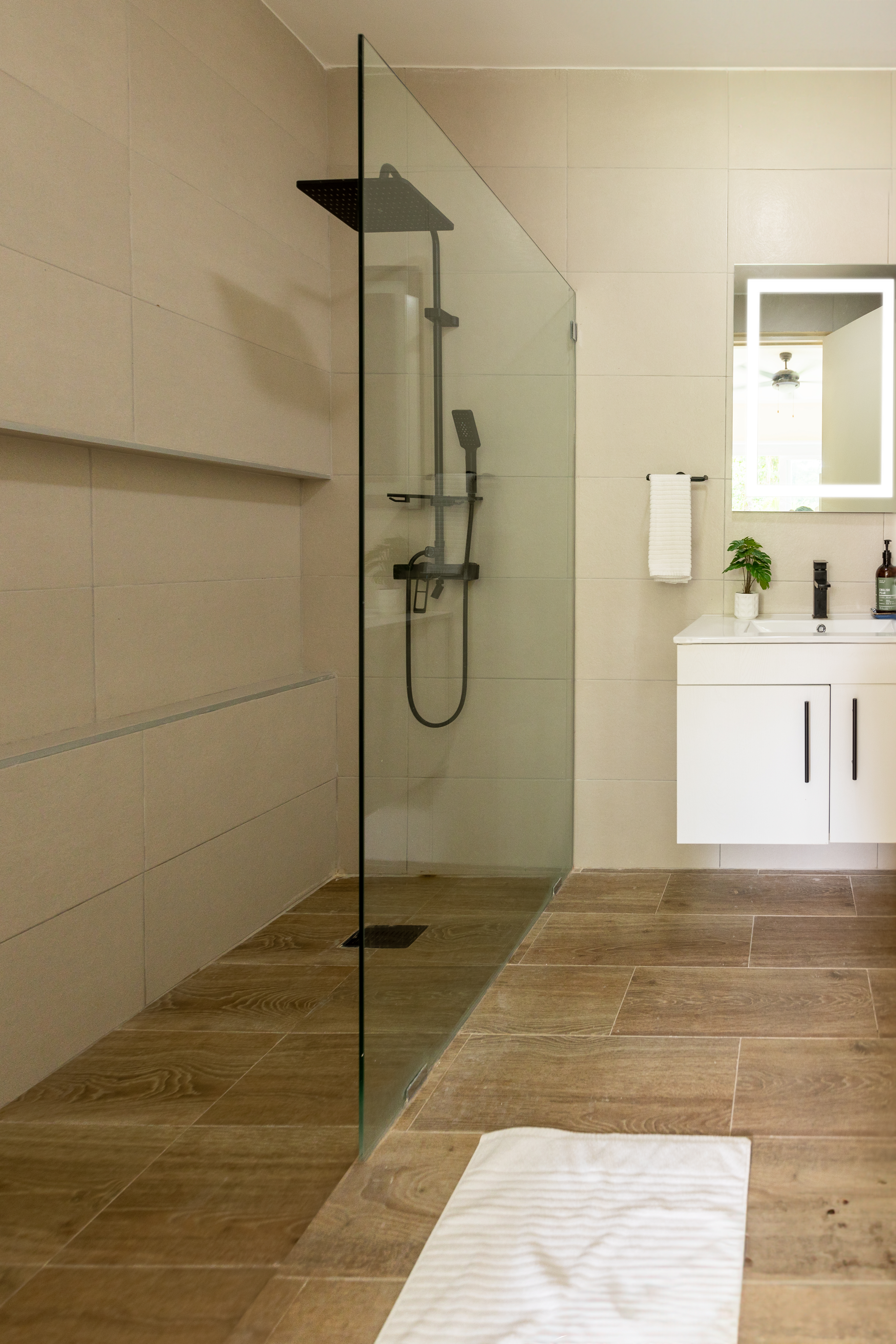 EL PORTILLO 6 BEDROOMS LUXURY BEACHFRONT VILLAS