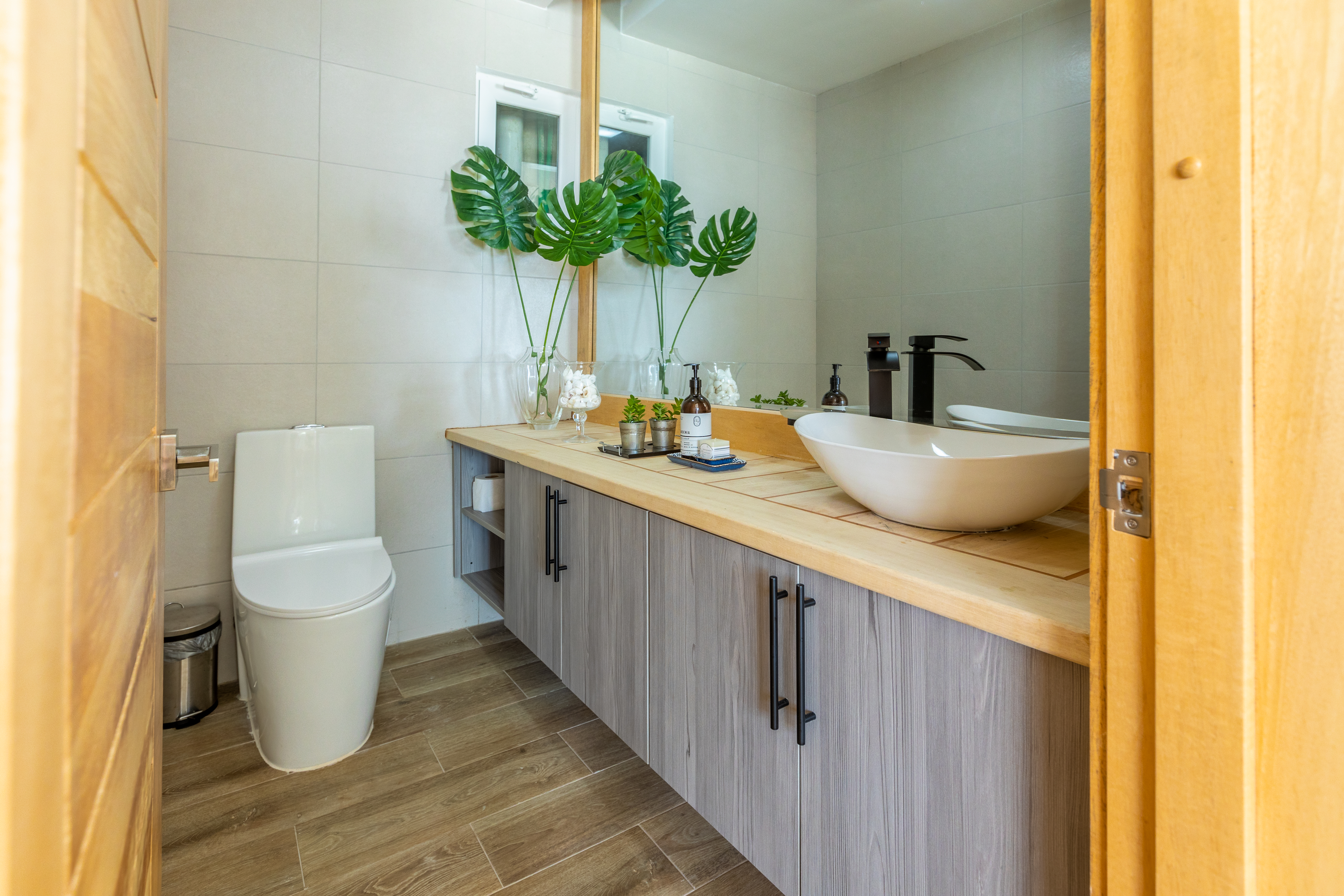 EL PORTILLO 6 BEDROOMS LUXURY BEACHFRONT VILLAS