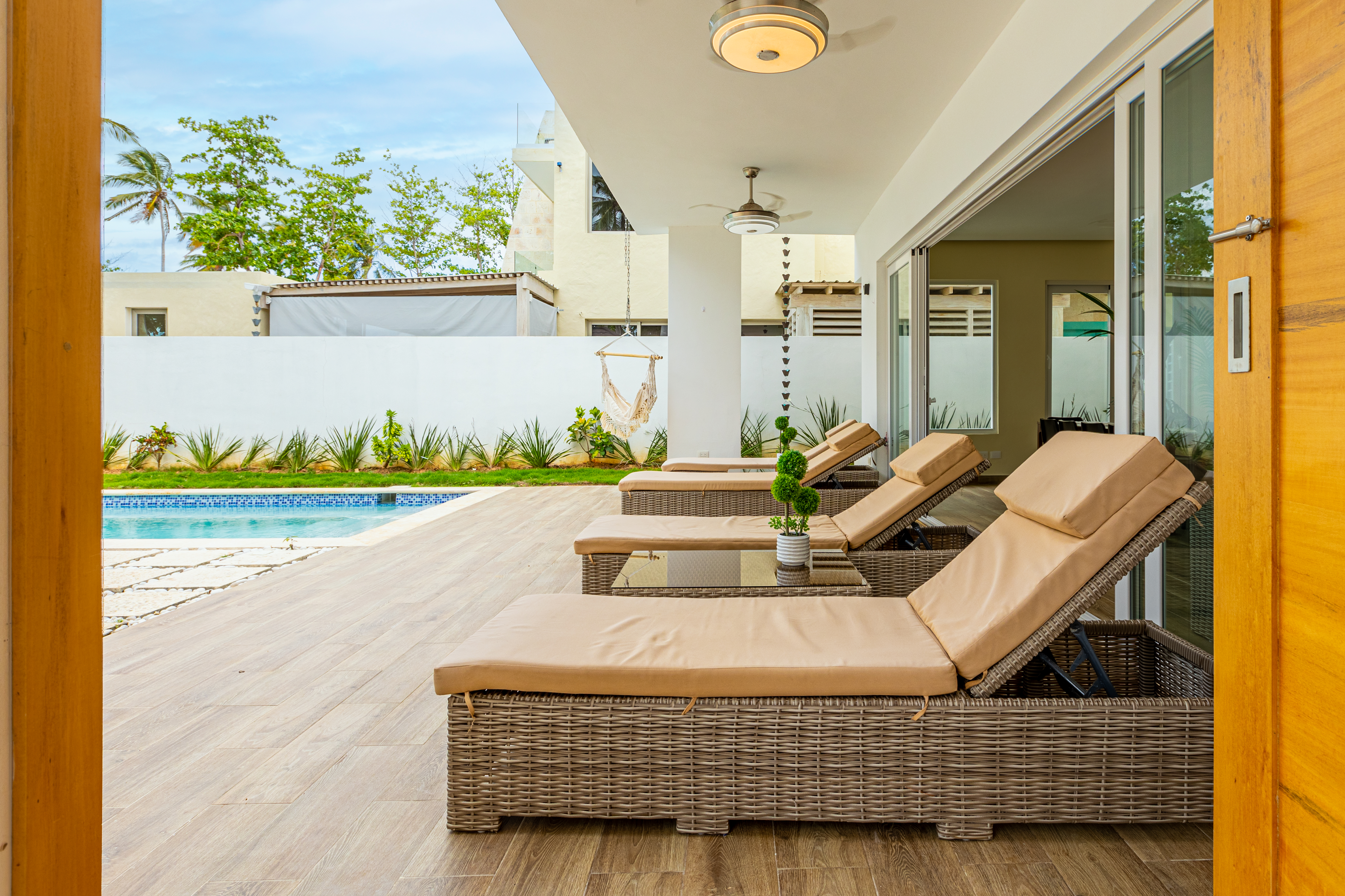 EL PORTILLO 6 BEDROOMS LUXURY BEACHFRONT VILLAS