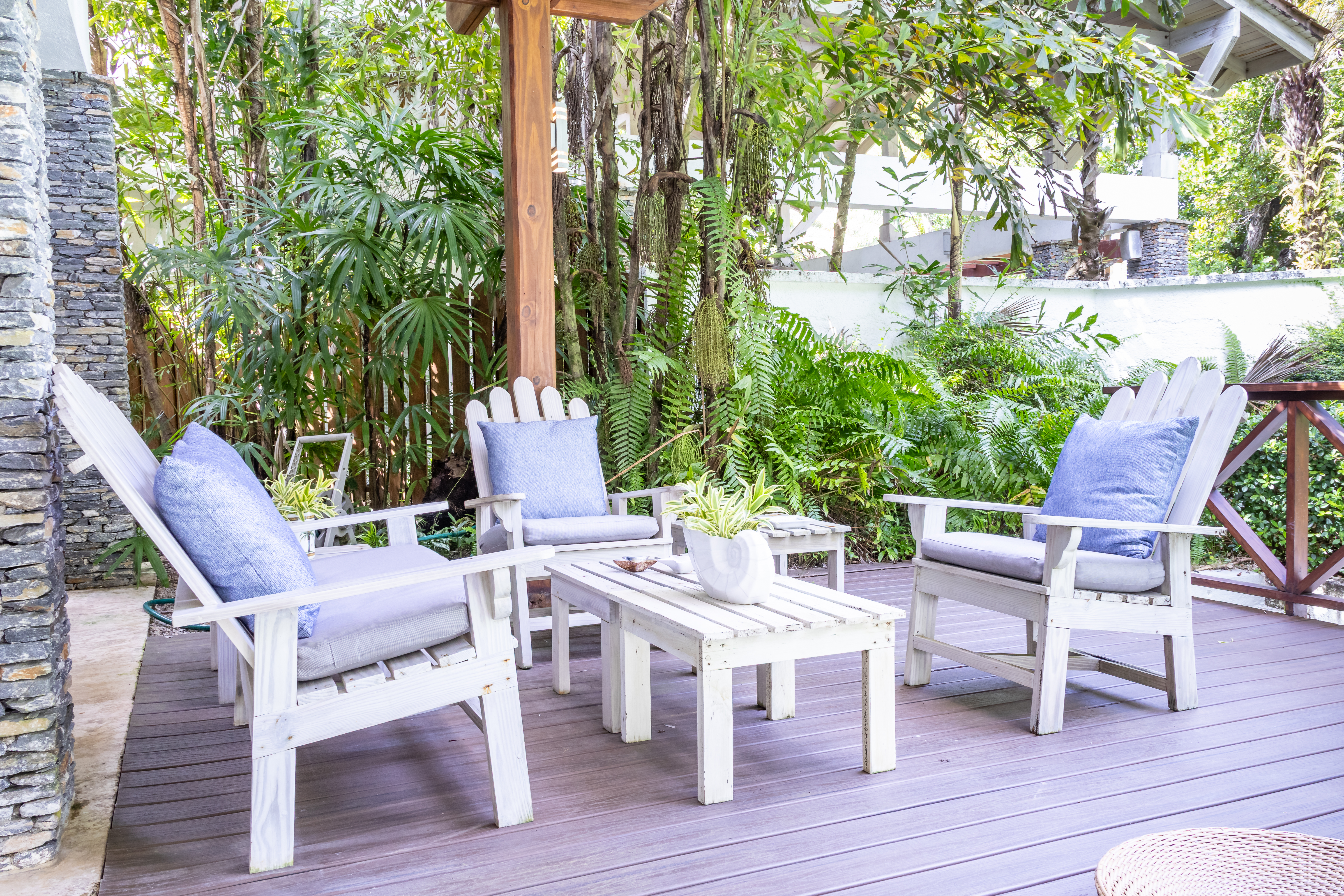 TOWNHOUSE BALCONES
