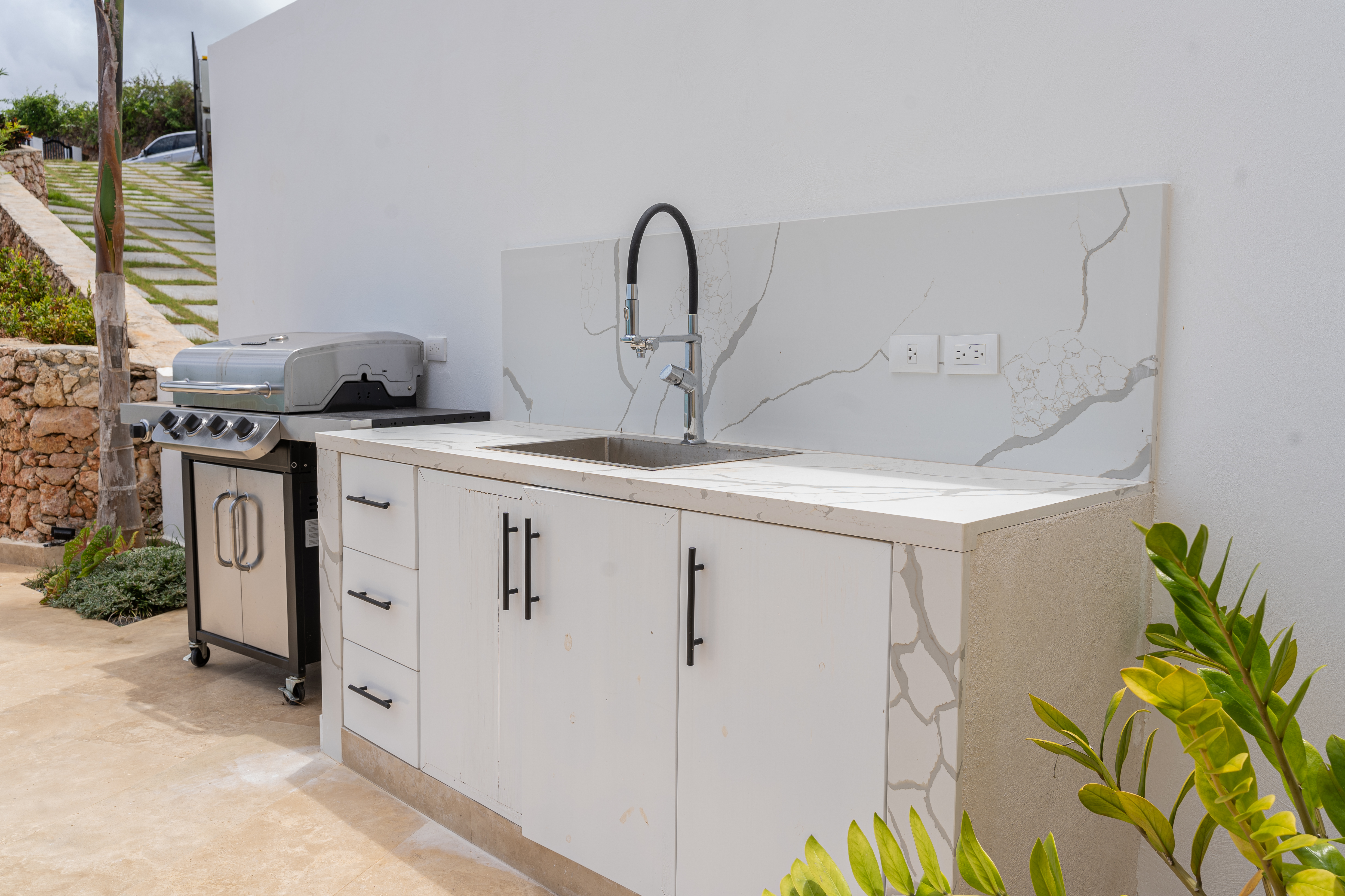 PANORAMIC LUXURY MANSION IN SWELL RESIDENTIAL, LAS TERRENAS